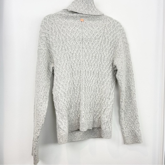 For Love & Lemons Knitz Gray Cableknit Turtleneck Sweater Size Medium - Picture 6 of 7